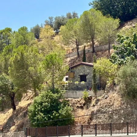 Tiny House - Hillside Garden Trail